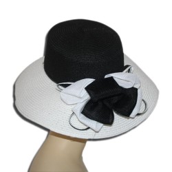 capeline chic noir et blanche